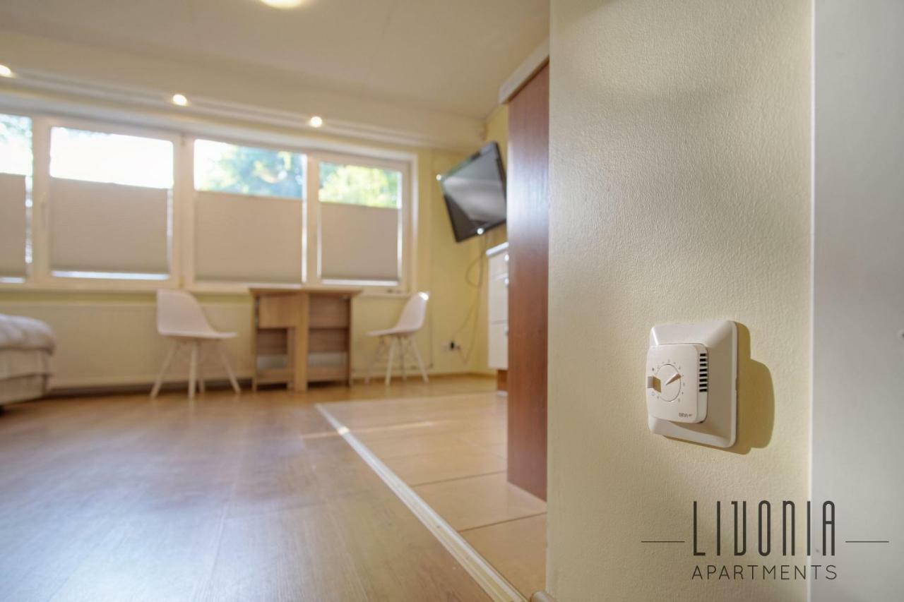 Sunny Studio With Parking, Self-Check-In & Wi-Fi Tallin Exterior foto