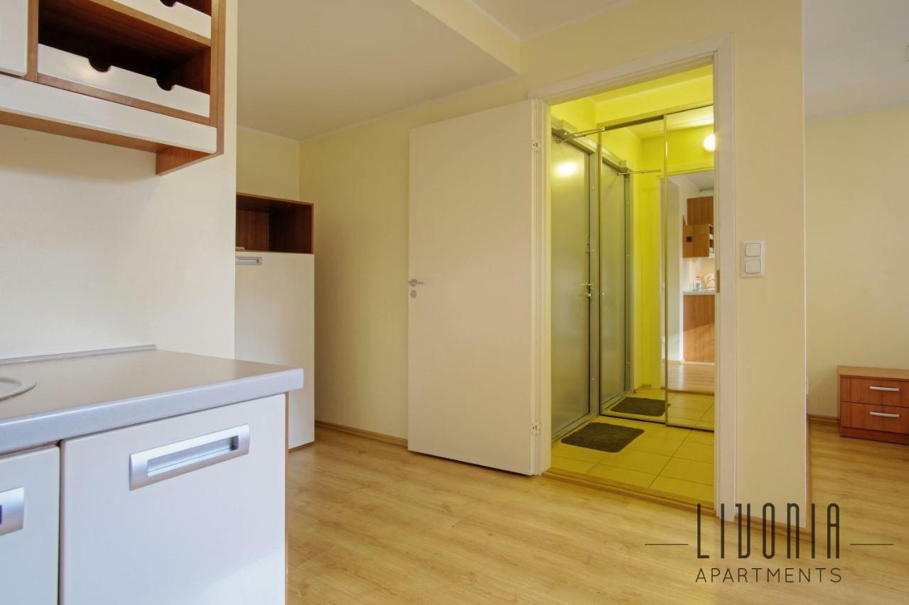 Sunny Studio With Parking, Self-Check-In & Wi-Fi Tallin Exterior foto